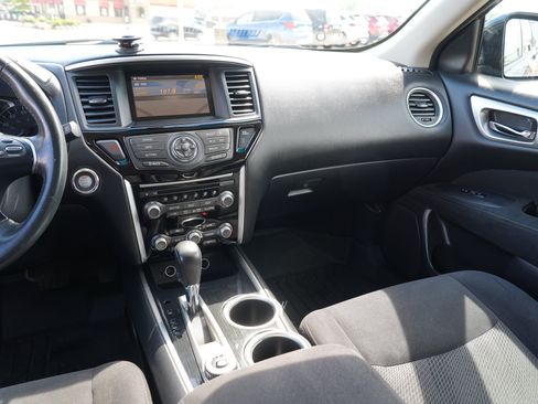 Used 2016 Nissan Pathfinder SV AWD/4WD image 23