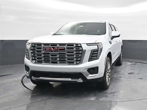 New 2026 GMC Yukon XL Denali w/ Sun & Power Step Package image 3
