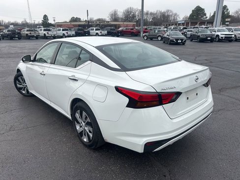 Used 2022 Nissan Altima 2.5 S image 5
