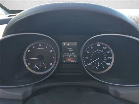 Used 2018 Hyundai Santa Fe Sport image 11