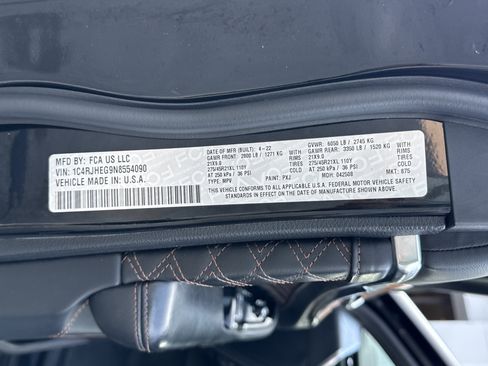 Used 2022 Jeep Grand Cherokee Summit image 40