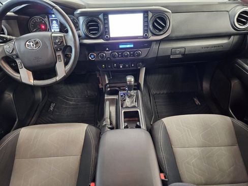 Used 2021 Toyota Tacoma TRD Off-Road w/ Technology Package image 14