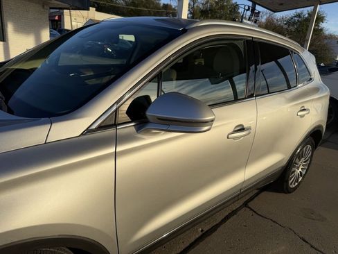 Used 2015 Lincoln MKC AWD 4dr w/ Equipment Group 102A Reserve image 21