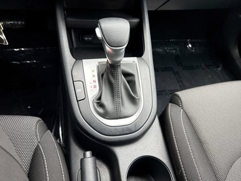 Used 2022 Kia Forte LXS FWD image 21