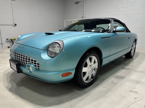 Used 2002 Ford Thunderbird image 18