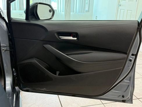 Used 2020 Toyota Corolla LE FWD image 23