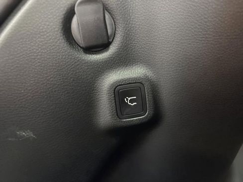 Used 2024 Jeep Compass Trailhawk w/ Trailhawk Elite Group image 16