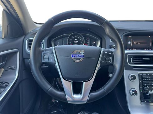 Used 2018 Volvo S60 T5 Dynamic w/ Protection Package AWD/4WD image 15