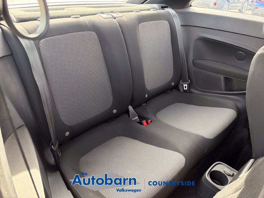 Used 2019 Volkswagen Beetle 2.0T S FWD image 18