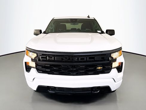 Used 2023 Chevrolet Silverado 1500 Custom RWD image 2