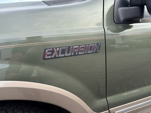 Used 2002 Ford Excursion Limited image 8