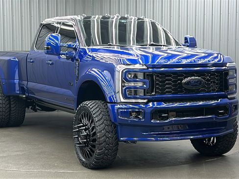 Used 2026 Ford F450 Platinum w/ Platinum Plus Package image 7