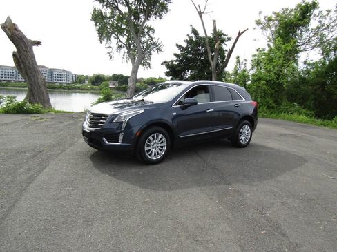 Used 2019 Cadillac XT5 AWD image 33