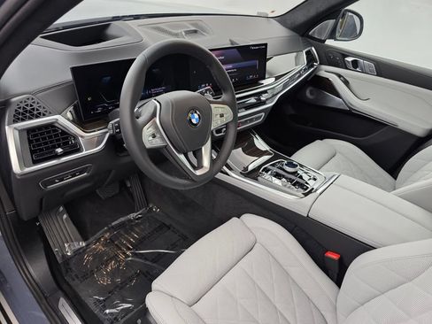 Used 2027 BMW X7 xDrive40i w/ Executive Package AWD/4WD image 10