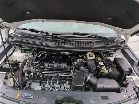 Used 2018 Ford Explorer Limited image 24