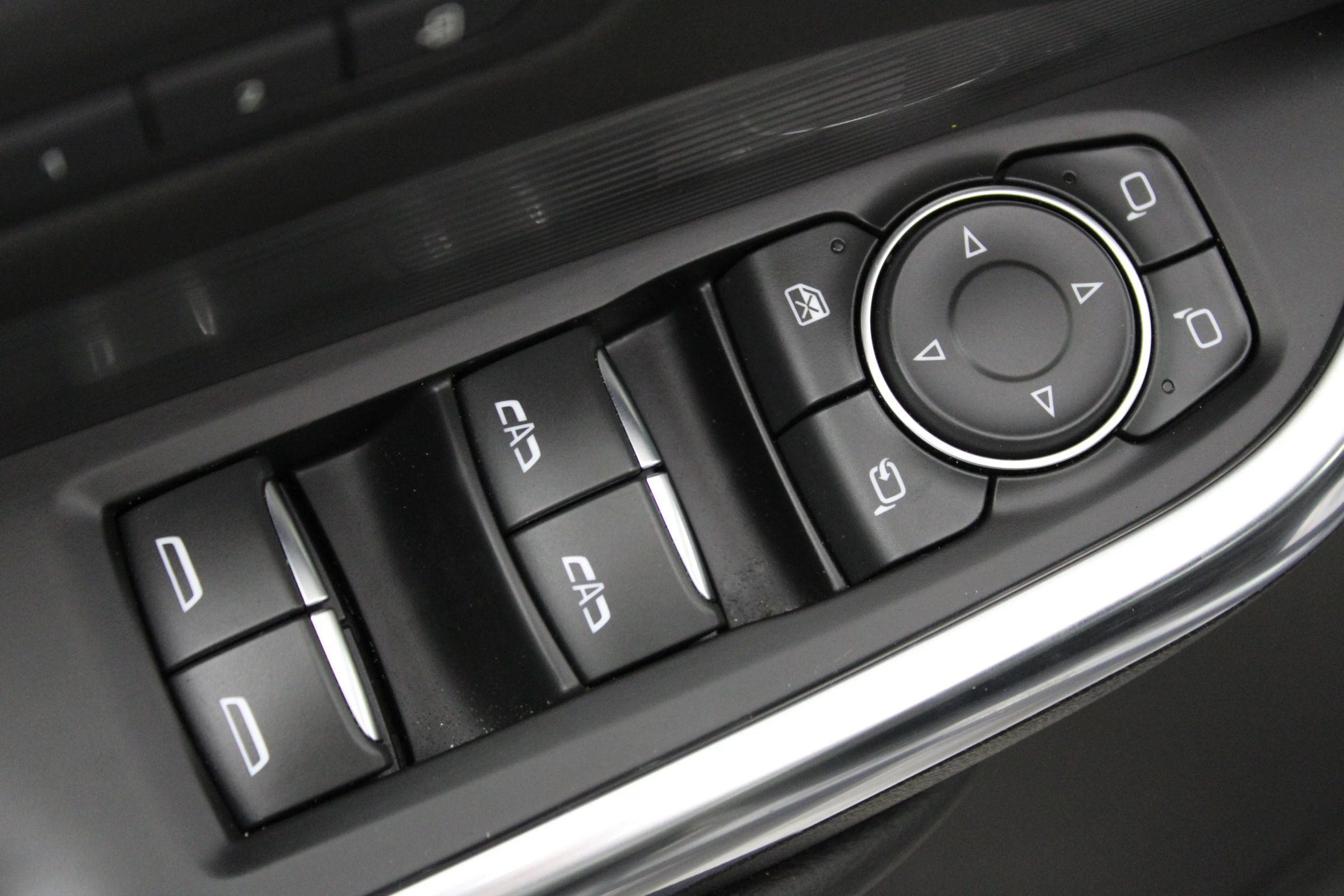 Used 2024 Cadillac XT4 Premium Luxury FWD image 45