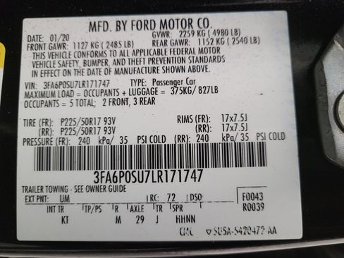 Used 2020 Ford Fusion Energi Titanium FWD image 33