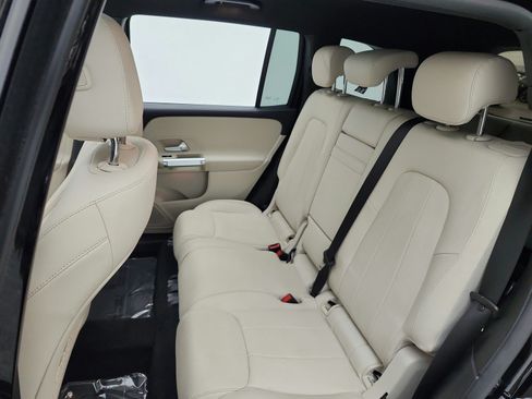 Used 2022 Mercedes-Benz GLB 250 image 16