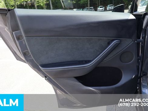Used 2023 Tesla Model Y AWD image 19