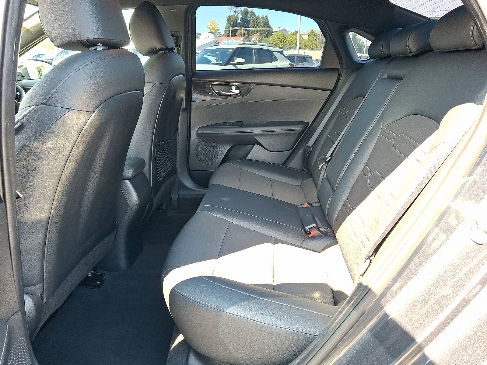 Used 2023 Kia Forte GT-Line w/ GT-Line Technology Package FWD image 12
