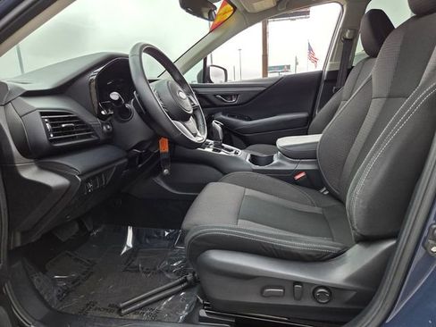 Used 2023 Subaru Outback Premium image 4