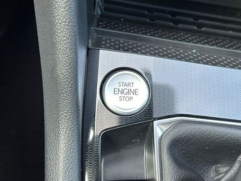 New 2026 Volkswagen Taos SEL image 22