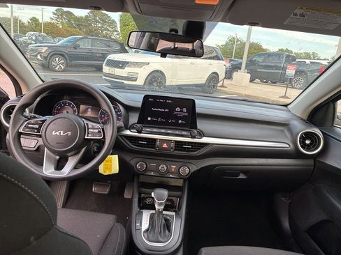 Used 2023 Kia Forte LXS FWD image 20