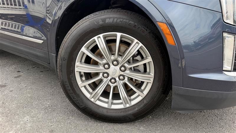 Used 2018 Cadillac XT5 Luxury w/ Driver Awareness Package AWD/4WD image 15