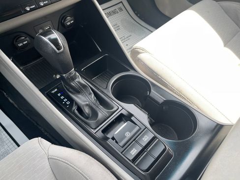 Used 2020 Hyundai Tucson SE w/ Cargo Package image 22