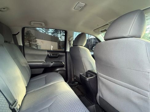 Used 2020 Toyota Tacoma SR image 22