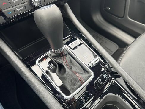 New 2026 Jeep Compass Trailhawk w/ Sun, Sound & Navigation Group image 21