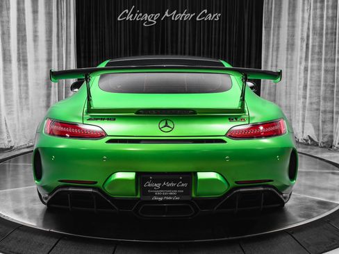 Used 2018 Mercedes-Benz AMG GT R image 4