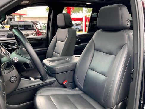 Used 2022 Chevrolet Tahoe Z71 w/ Off-Road Capability Package AWD/4WD image 8