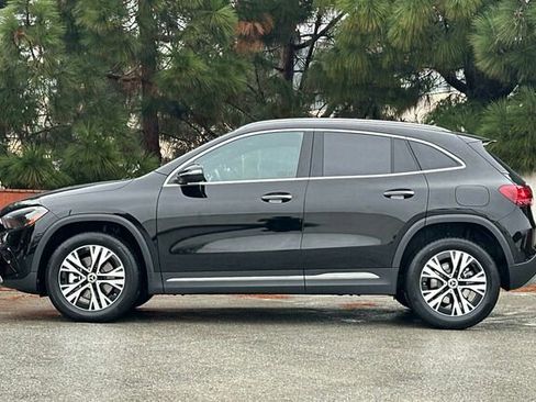 Used 2025 Mercedes-Benz GLA 250 GLA 250 image 7