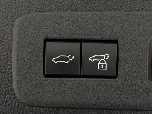 Used 2025 Toyota Land Cruiser w/ Premium Package image 33