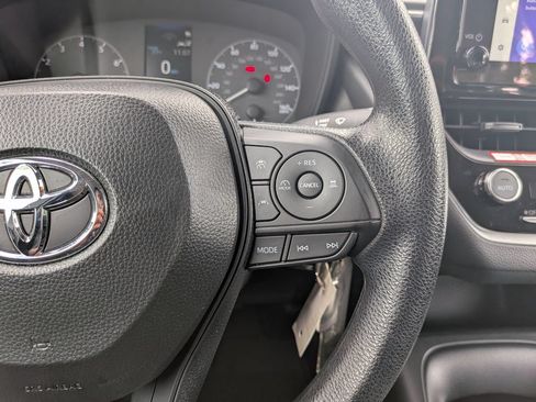 Used 2025 Toyota Corolla LE FWD image 15