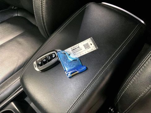 Used 2019 Hyundai Santa Fe AWD image 31