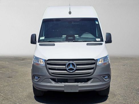 Used 2026 Mercedes-Benz Sprinter 2500 image 8