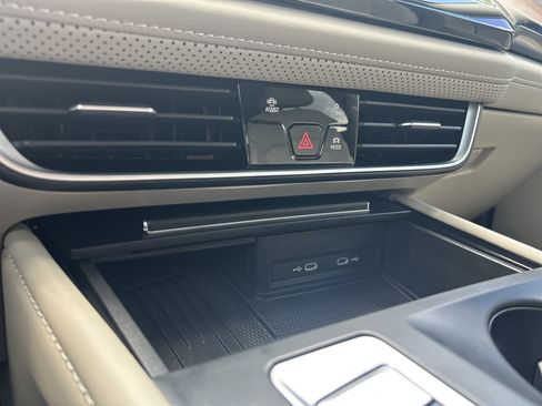 Used 2026 Volkswagen Atlas SE FWD image 12