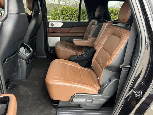 Used 2023 Lincoln Navigator L Reserve image 30