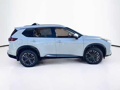 New 2026 Nissan Rogue Platinum AWD/4WD image 4