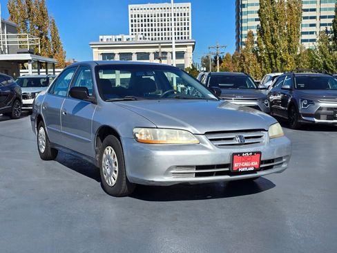 Used 2002 Honda Accord VP image 8