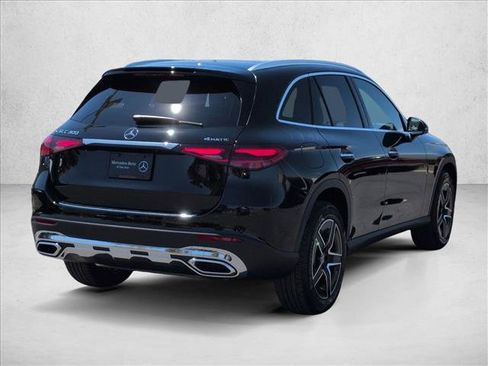 New 2026 Mercedes-Benz GLC 300 4MATIC image 2