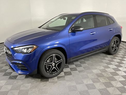 Used 2025 Mercedes-Benz GLA 250 4MATIC image 9