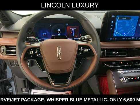 Used 2025 Lincoln Aviator Reserve w/ Equipment Group 201A AWD/4WD image 39