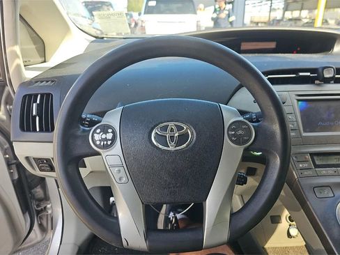 Used 2012 Toyota Prius Two image 9