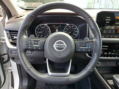 Certified 2021 Nissan Rogue SL w/ Premium Package AWD/4WD image 21