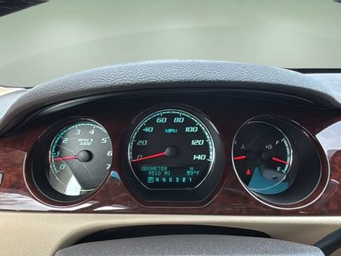 Used 2011 Buick Lucerne CXL FWD image 15