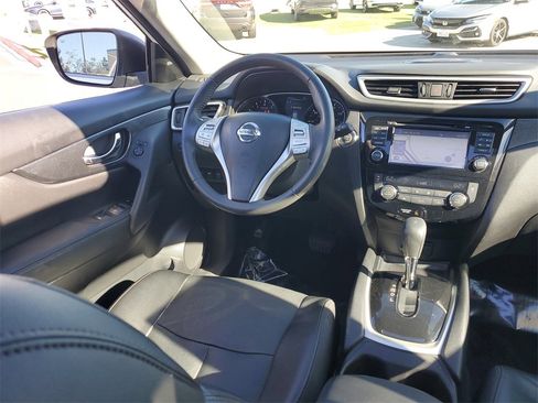 Used 2016 Nissan Rogue SL w/ SL Premium Package image 13