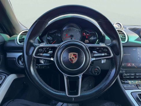 Used 2018 Porsche 718 Boxster S image 28